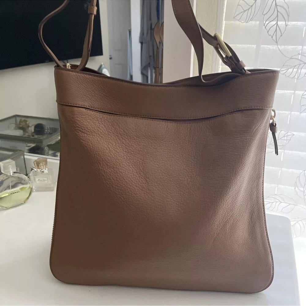 Tory Burch Robinson Expandable Hobo and Wallet - Picture 12 of 16